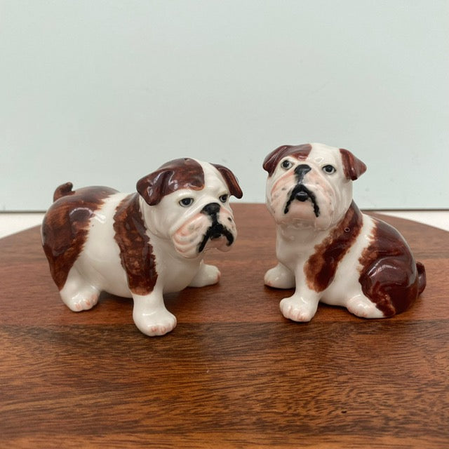 Bulldog Salt and Pepper Set