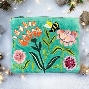 The Mint Green Flowers & Bees Cotton Velvet Gift Set