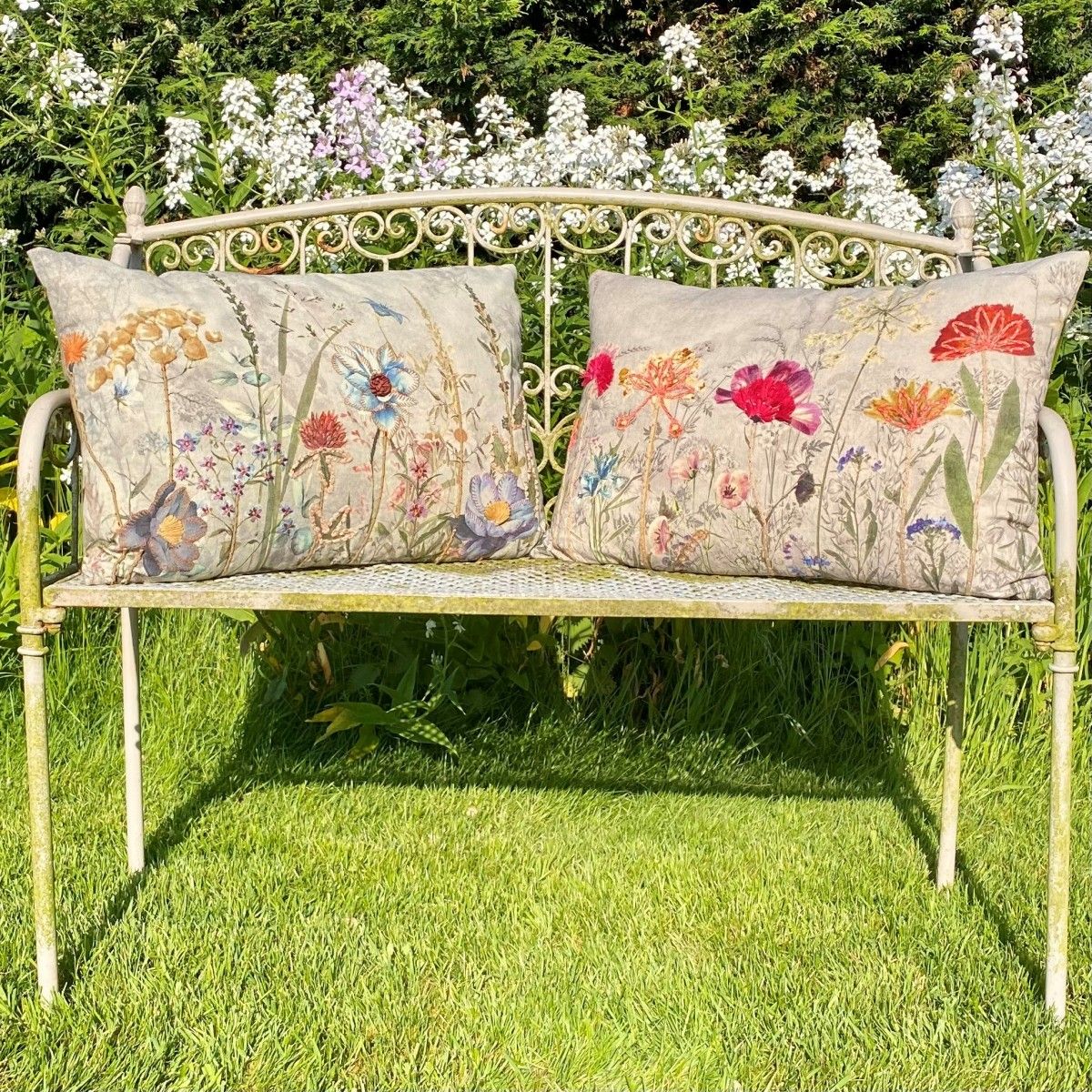 Rectangle Country Garden Flowers Red