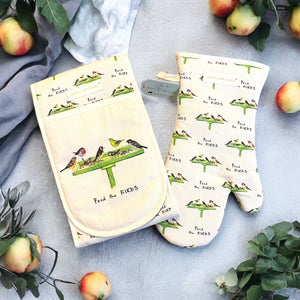 FREE Gift ~ For orders over £35 ~ Feed the Birds Oven Gloves Set