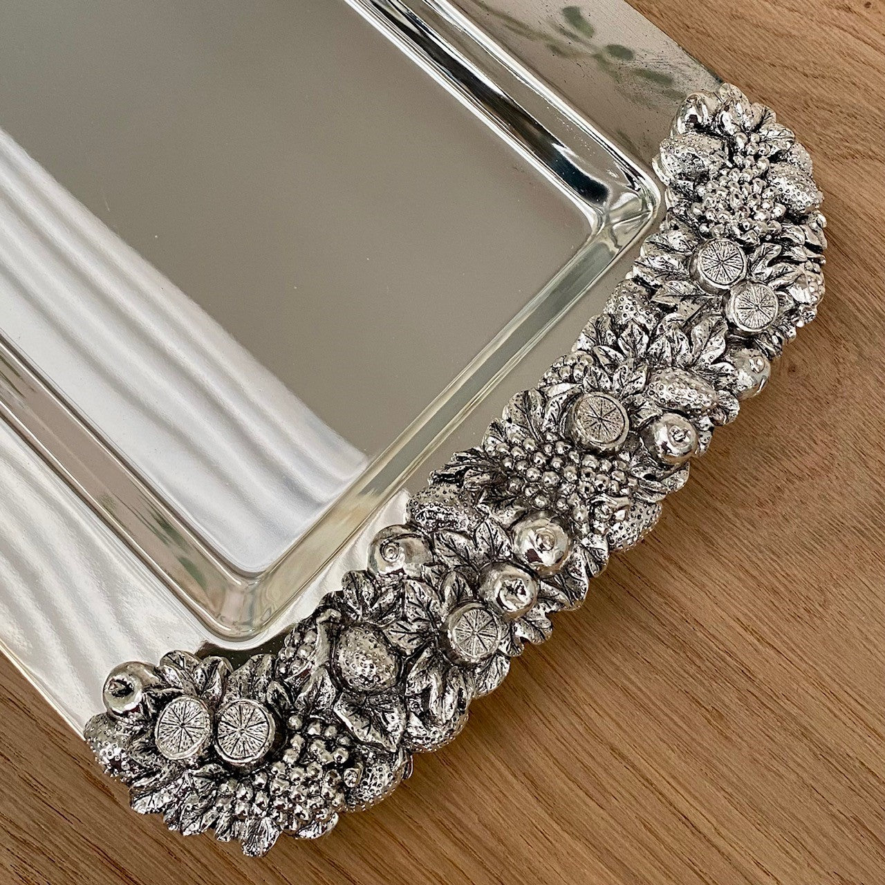 2nd Rectangle Grapes and Fruits Drinks Tray